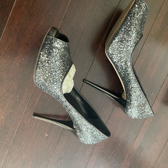 BARNEYS IF NEW YORK SHINY HEELS - Picture 5 of 10